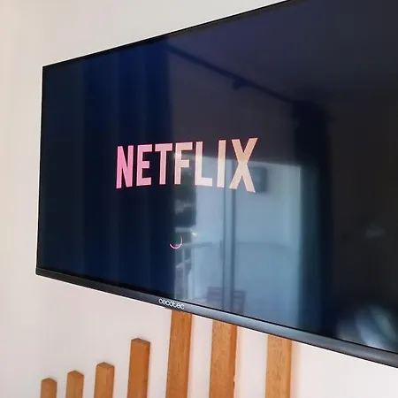 Apartman House, Paradise Homes