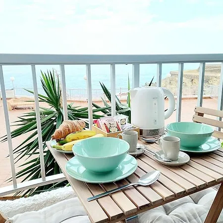 House, Paradise Homes Apartman