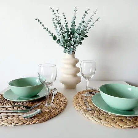 Apartment House, Paradise Homes